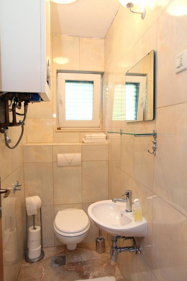 Apartment Udovicic Trogir Exterior foto