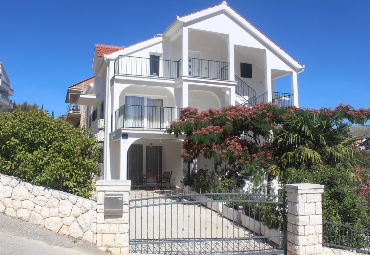 Apartment Udovicic Trogir Exterior foto