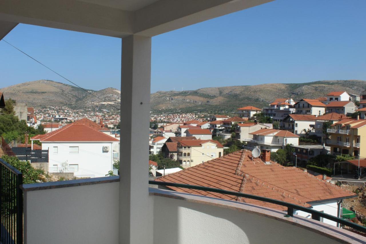 Apartment Udovicic Trogir Exterior foto