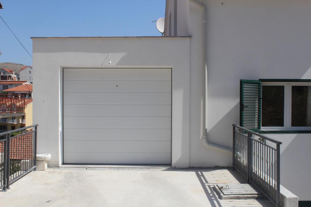 Apartment Udovicic Trogir Exterior foto